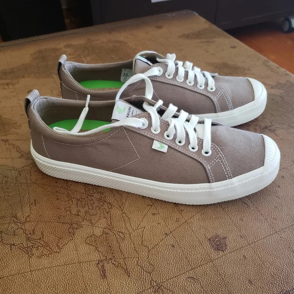 *CARIUMA, Canvas sneakers, Size 9.5, Tan sand - Picture 2 of 13